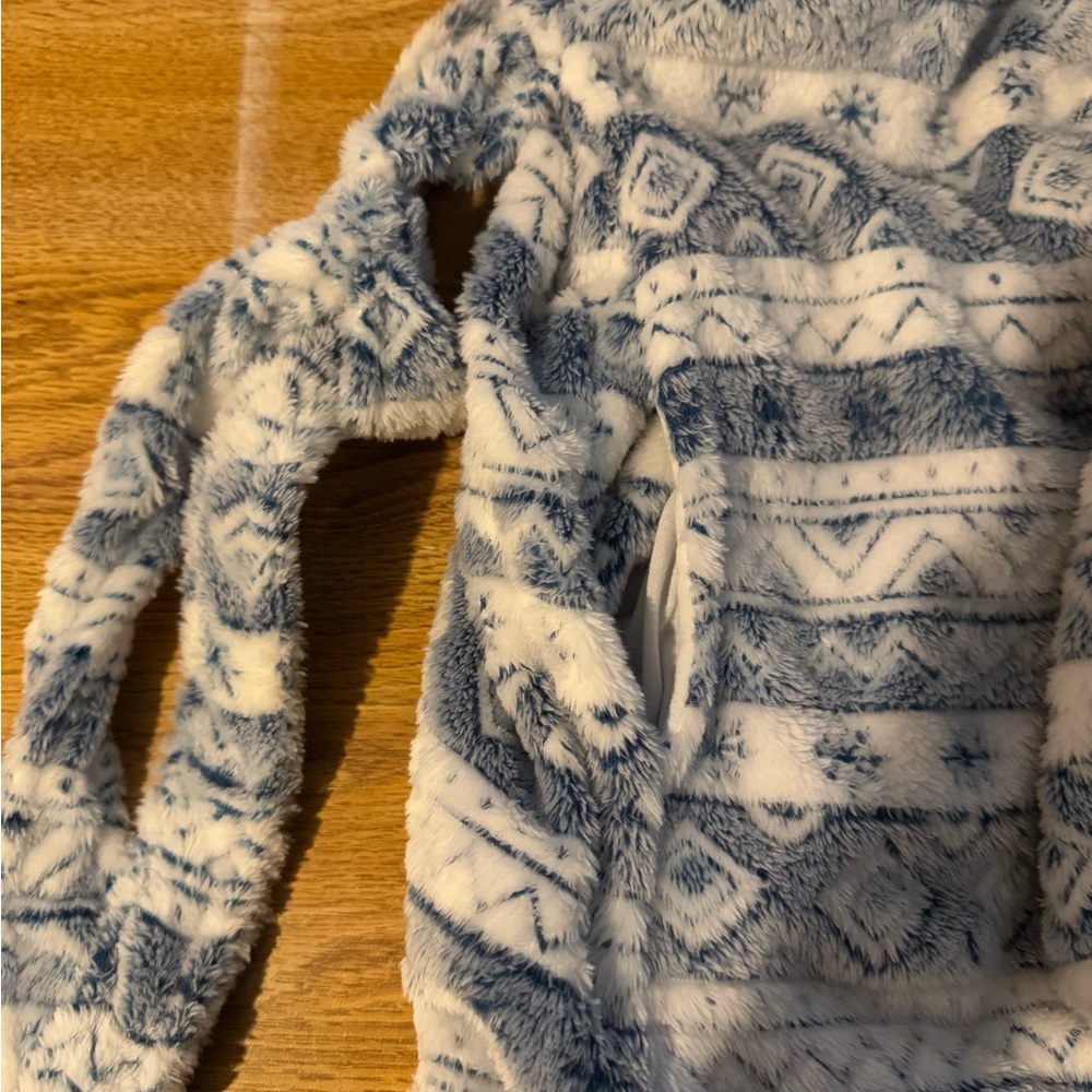 Cozy Hooded Fleece Robe with Pattern - Picture 3 of 4